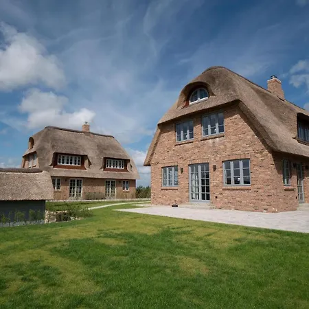 Holiday home Haus Deichblick 1