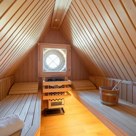 Haus Deichblick 1 *